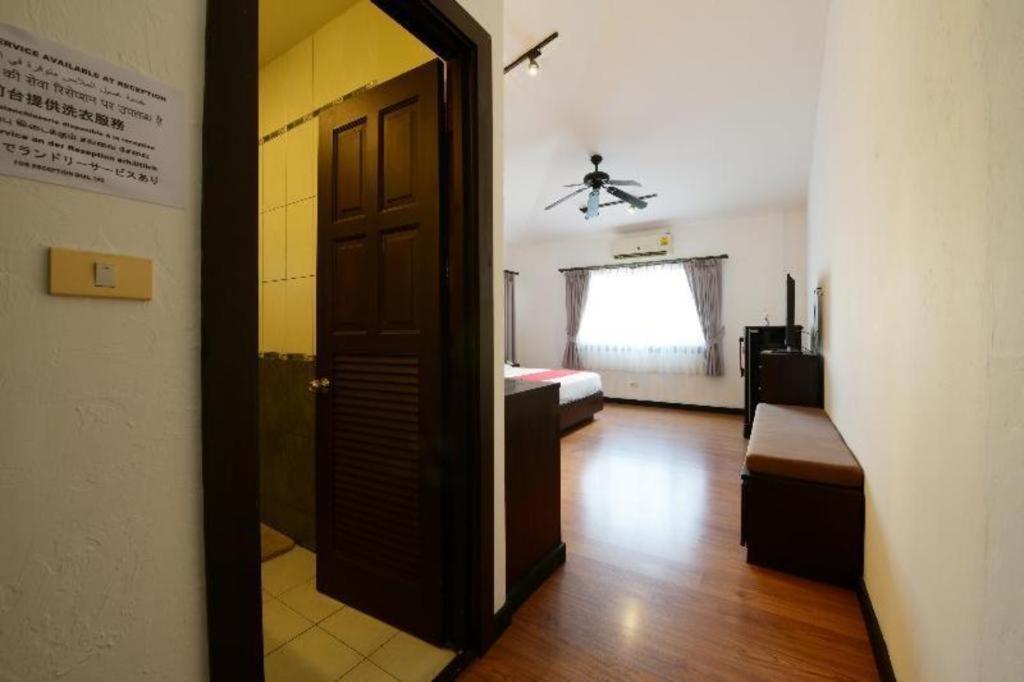 Oyo 520 Pattaya Cantina Экстерьер фото