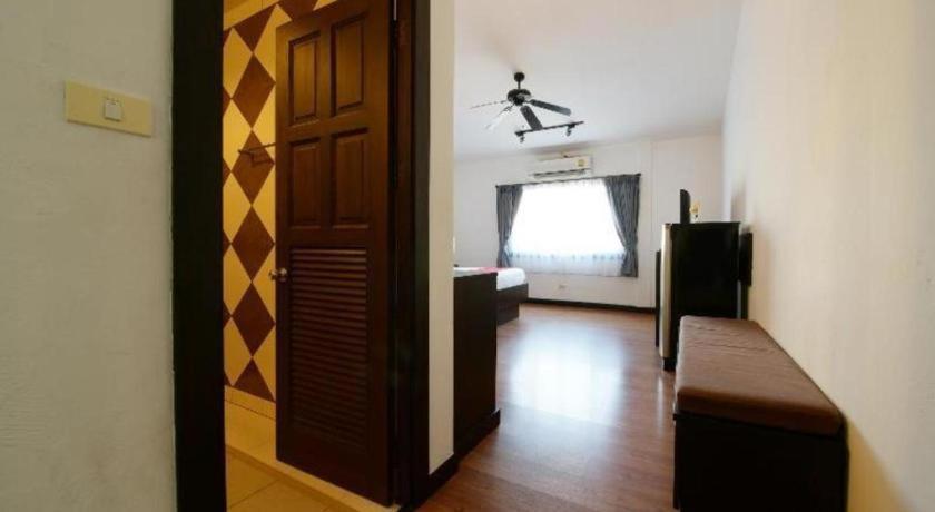 Oyo 520 Pattaya Cantina Экстерьер фото