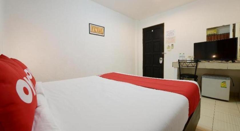 Oyo 520 Pattaya Cantina Экстерьер фото