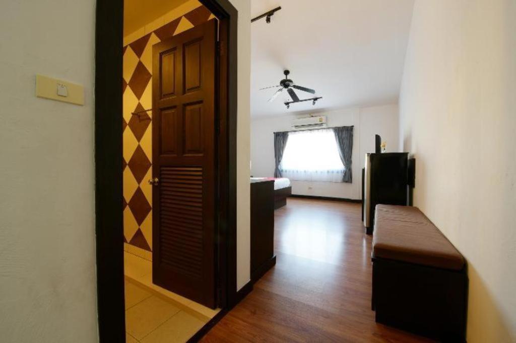 Oyo 520 Pattaya Cantina Экстерьер фото